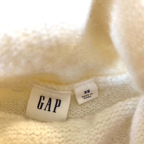 Awesome White Gap XS Long sleeve turtle neck sweater - Picture 3 of 9